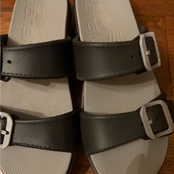 Dansko Kandi Black Lightweight Sandals 7.5/8 - Picture 3 of 12